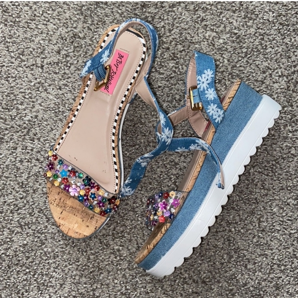 RARE Betsey Johnson Floral Platform Ankle Strap Sandals